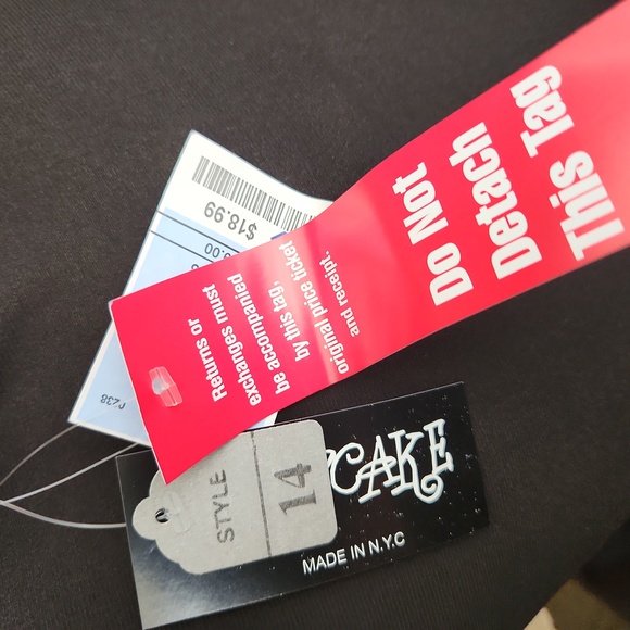 Formal dress - Picture 4 of 4